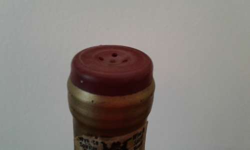 DELHEIM PINOTAGE OEJAAR 1973 DELHEIM WINES KOELENHOF COLLECTION ONLY.